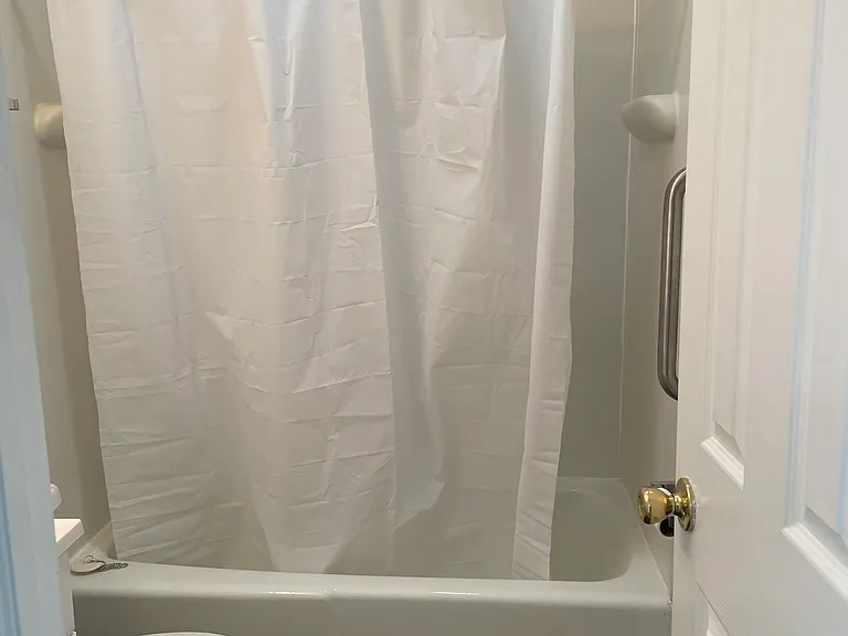 613 College Dr #C — Photo 7