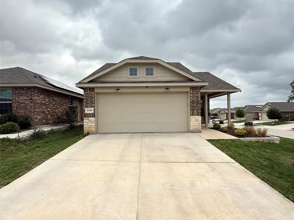 5700 Honey Creek St, Fort Worth, TX 76179