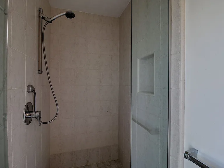 2630 State St #6 — Photo 20