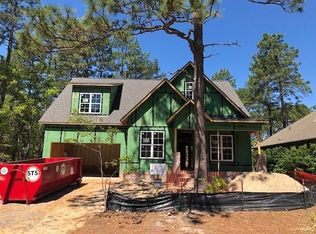12 Greencastle Dr, Pinehurst, NC 28374