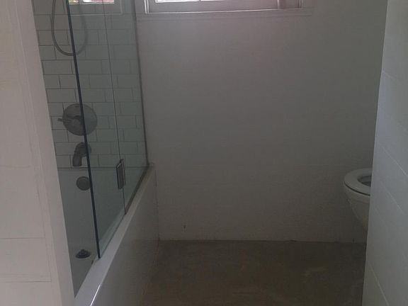 4th image of 3112 Laurel St
