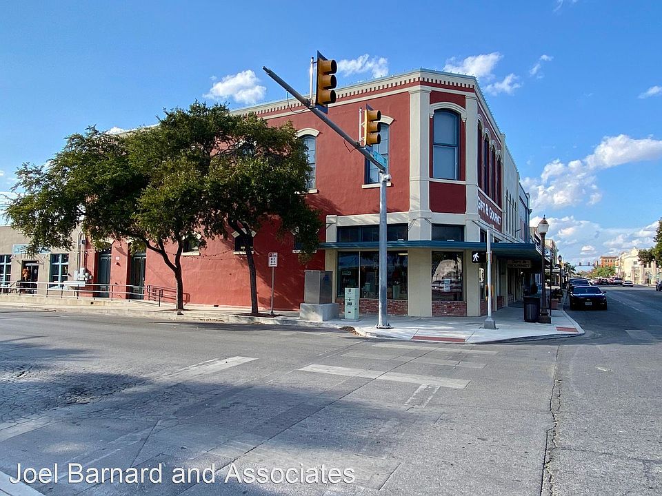 1st image of 104 W Nolte St Unit C