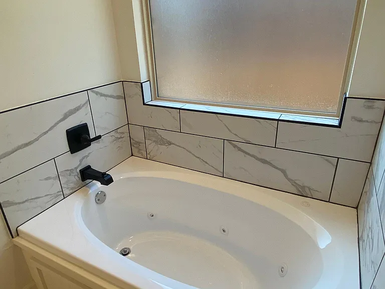 Jetted Bathtub