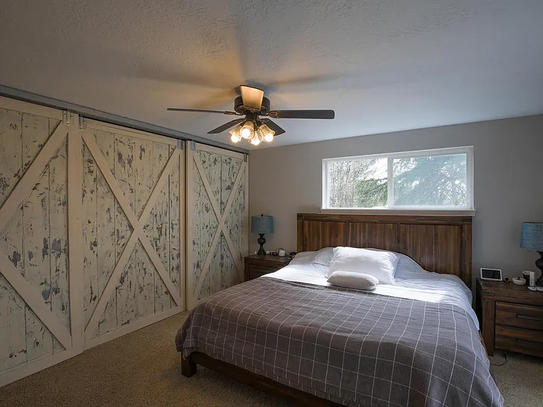 1555 SW Gilson Ct — Photo 21