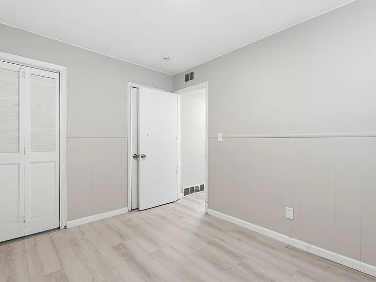 14921 Myola Ave — Photo 18
