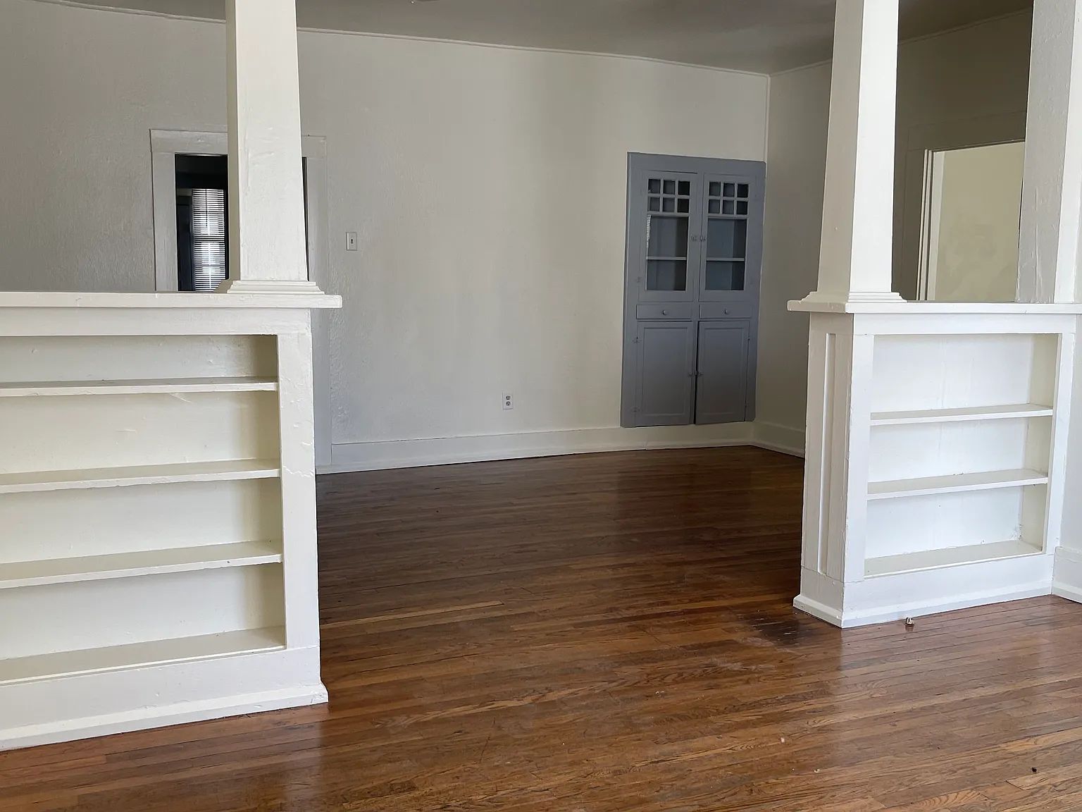2 bed, 1.5 bath, 1636 sqft, $1,200 — Photo 2