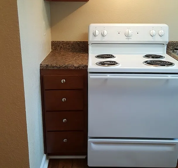 Foxwood Townhomes — Photo 18