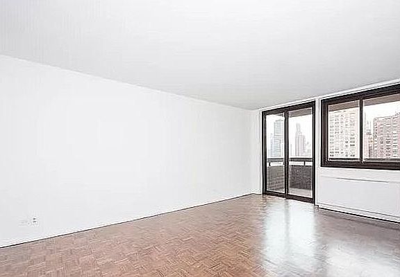 2nd image of 347 W 57th St APT 21C