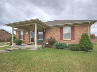 1328 E Irvine St, Richmond, KY 40475
