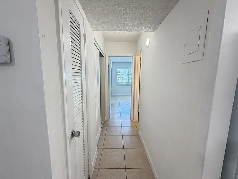 515 S Sequoia Dr #110 — Photo 7