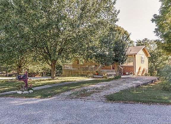 2nd image of 1723 Valwood Ct