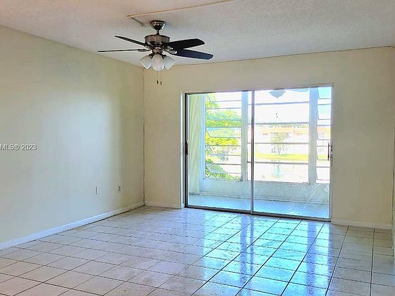 2nd image of 2931 E Sunrise Lakes Dr #304