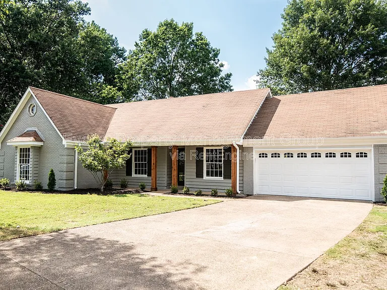 779 Dogwood Cv — Photo 2