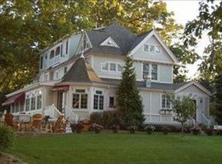 118 Woodman St, South Haven, MI 49090