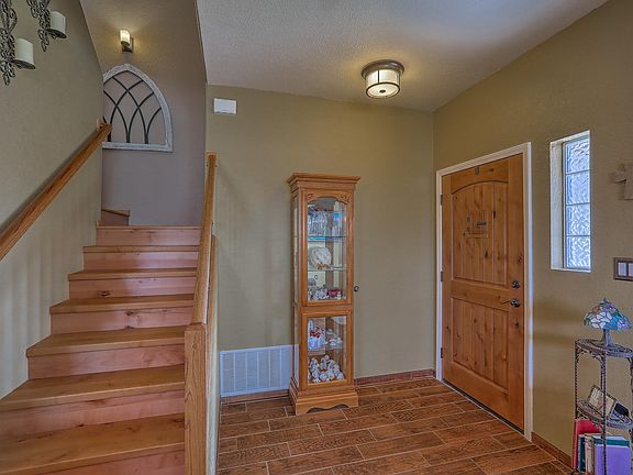 2nd image of 10120 Calle Bella NW