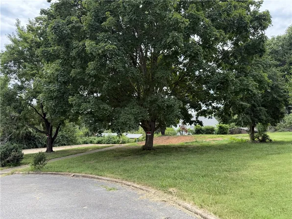 8 Ocoee Cv #5, Harrison, AR 72601