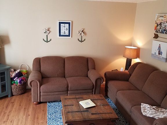 2nd image of 829 Clareridge Ln