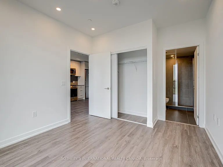 1195 The Queensway Ave #803 — Photo 16