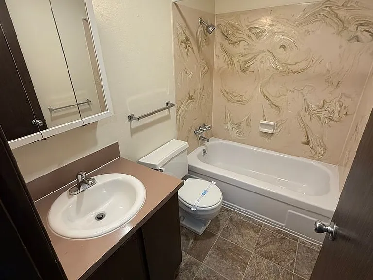 950 NW Sycamore Ave #11 — Photo 12