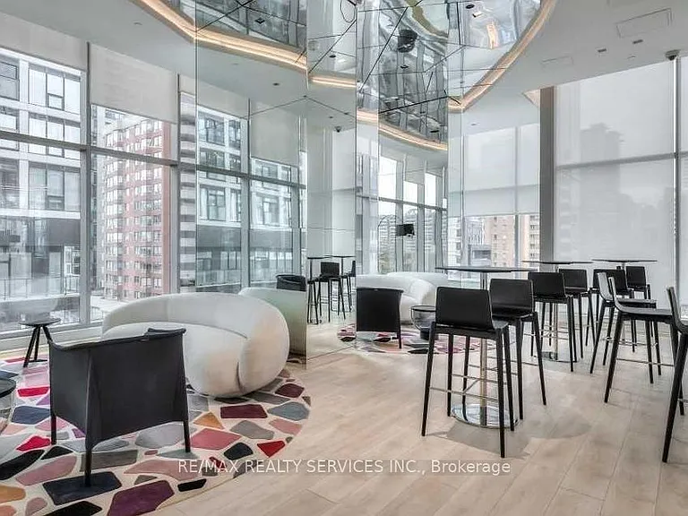 251 Jarvis St #1909 — Photo 18