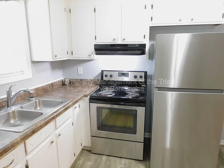 2406 Markwood Ln SE #C — Photo 7