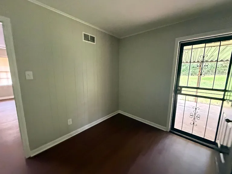 1786 Hester Rd — Photo 37