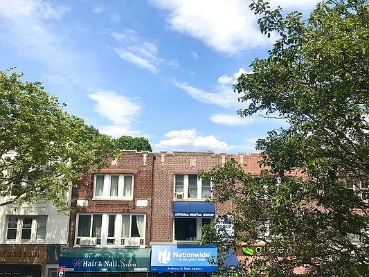 Rented by Axxess Realty Group | media 9