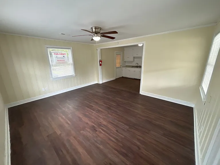999 Seminole Dr #A & B — Photo 6