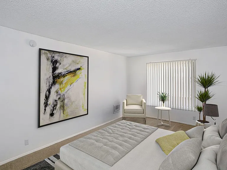 Westwood Villa — Photo 18