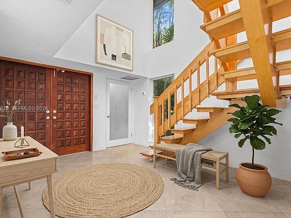 5th image of 4000 Alhambra Cir