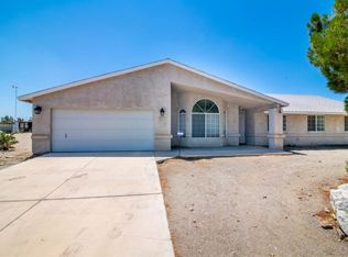 12371 Riggins Rd, Phelan, CA 92371