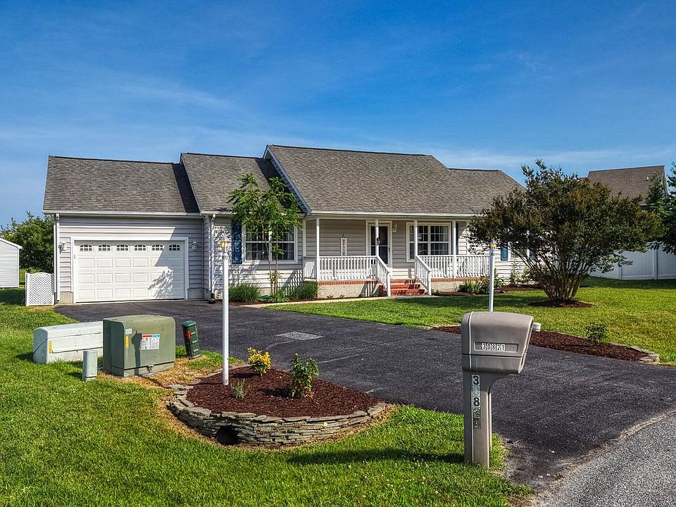 1st image of 30821 Farmview Ct