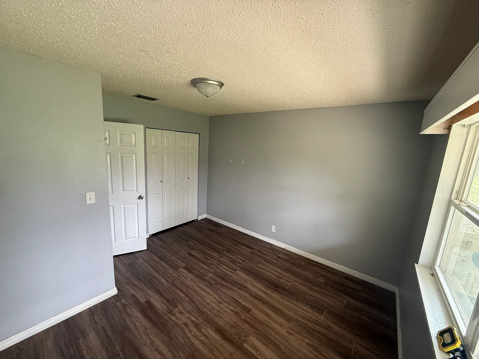 2 bed, 1000 sqft, $1,200 — Photo 3