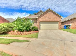 1209 Cedar Creek Dr, Norman, OK 73071