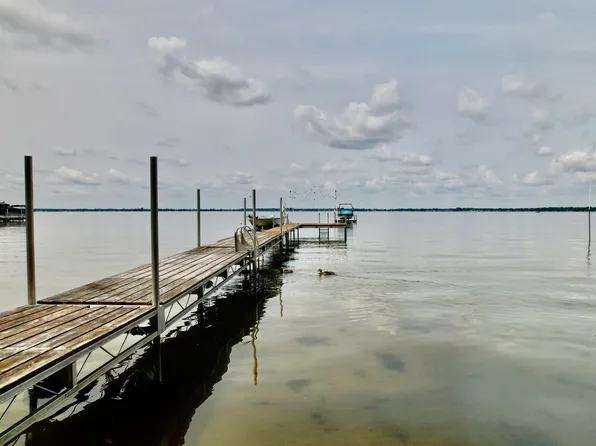3381 Long Point Dr, Houghton Lake, MI 48629