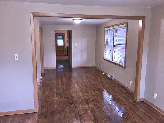 3rd image of 317 Olive St APT 1