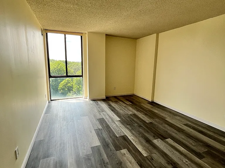 2300 Pimmit Dr #1218 — Photo 13
