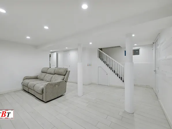 1836 East 27th Street image 28 of 34