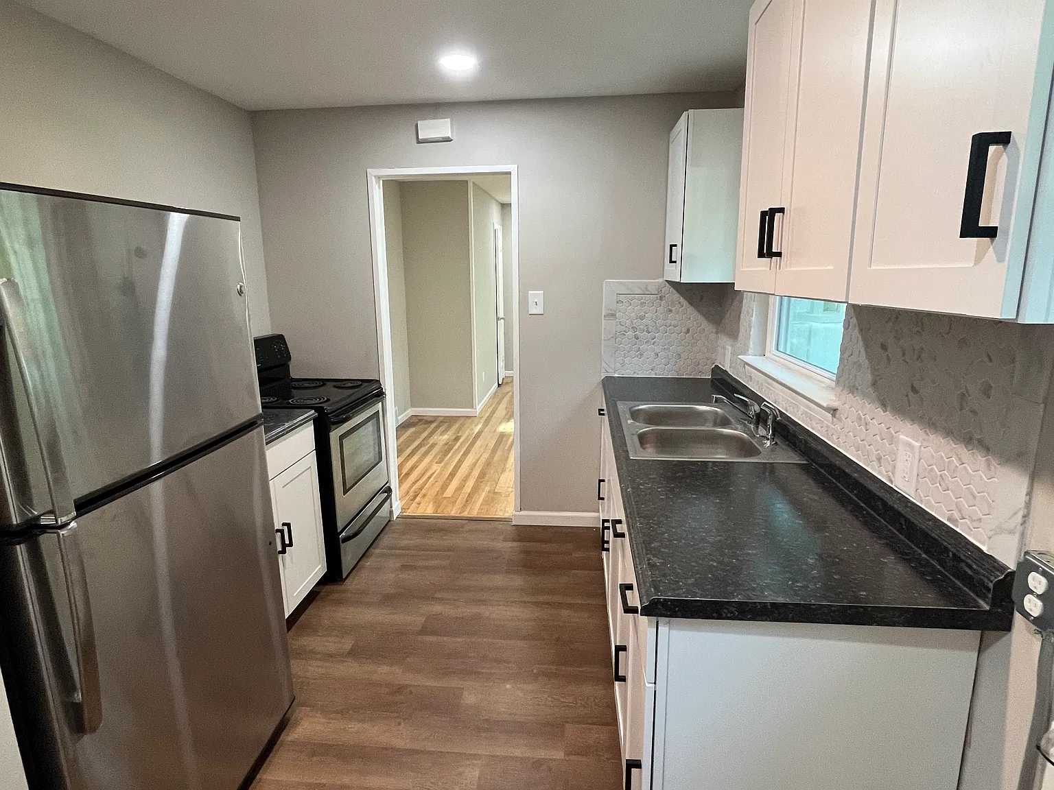 2425 SW 25th Dr — Photo 1