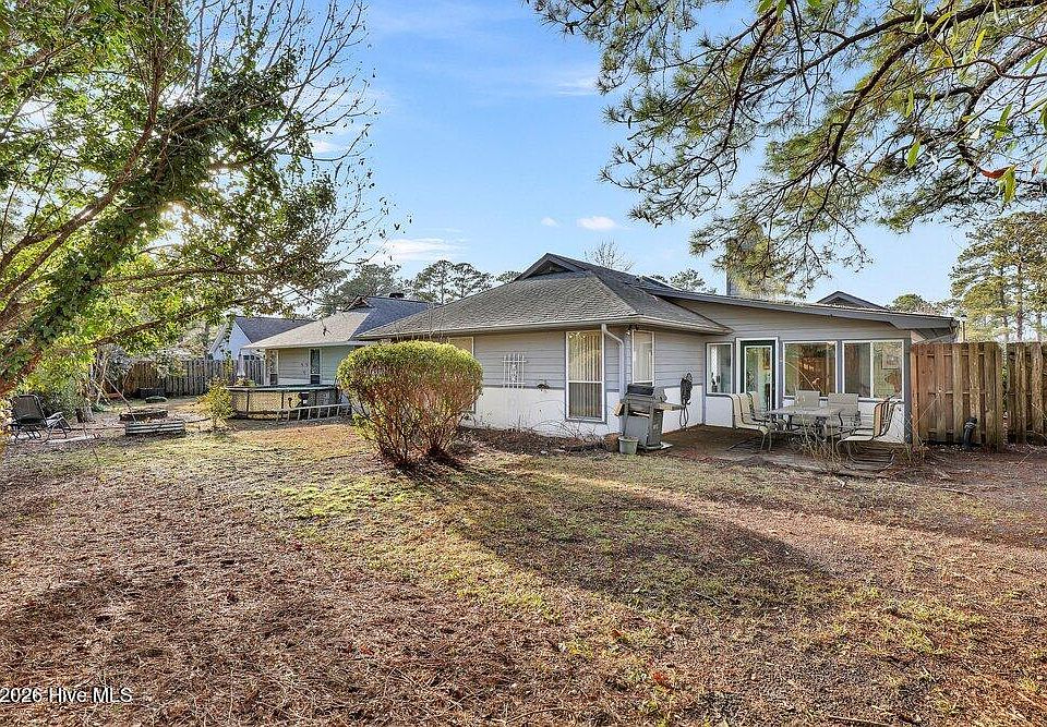 1st image of 108 Bay Tree Circle