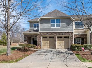 8418 Loxton Cir, Charlotte, NC 28214