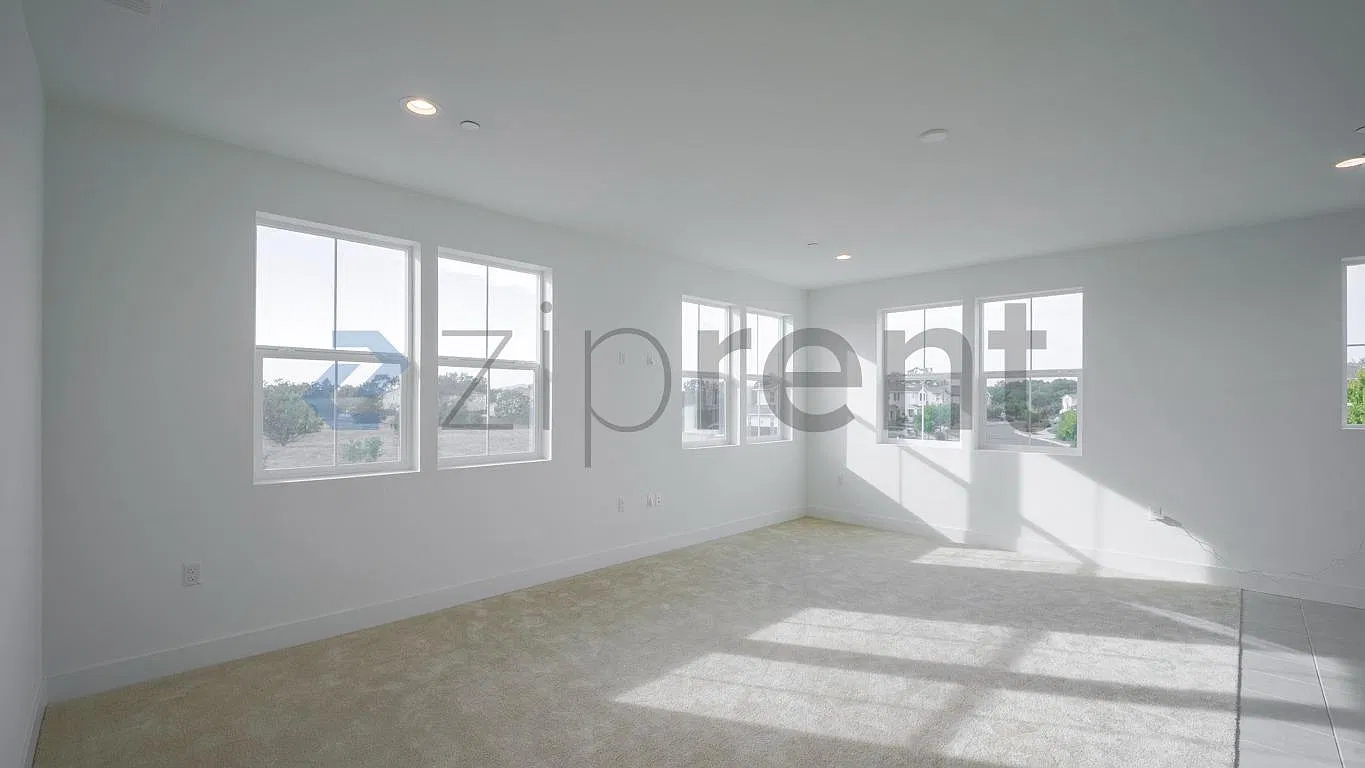 2 bed, 987 sqft, $1,900 — Photo 2