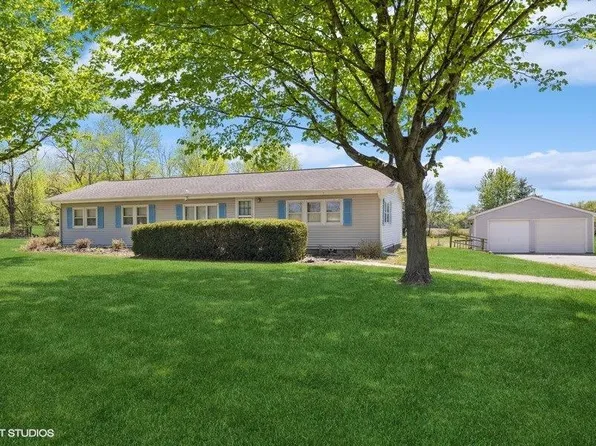 646 E 900 N, Westville, IN 46391