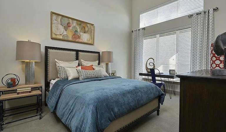 The Julian at South Pointe — Photo 1