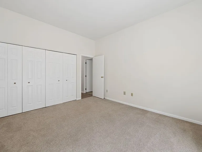 2332 Dana Ave — Photo 17
