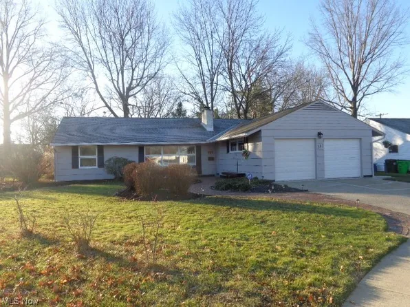 341 Girard Dr, Berea, OH 44017