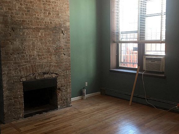 5th image of 206 W 139th St #A