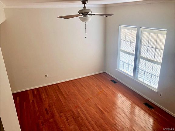 4th image of 2869 Queensland Dr