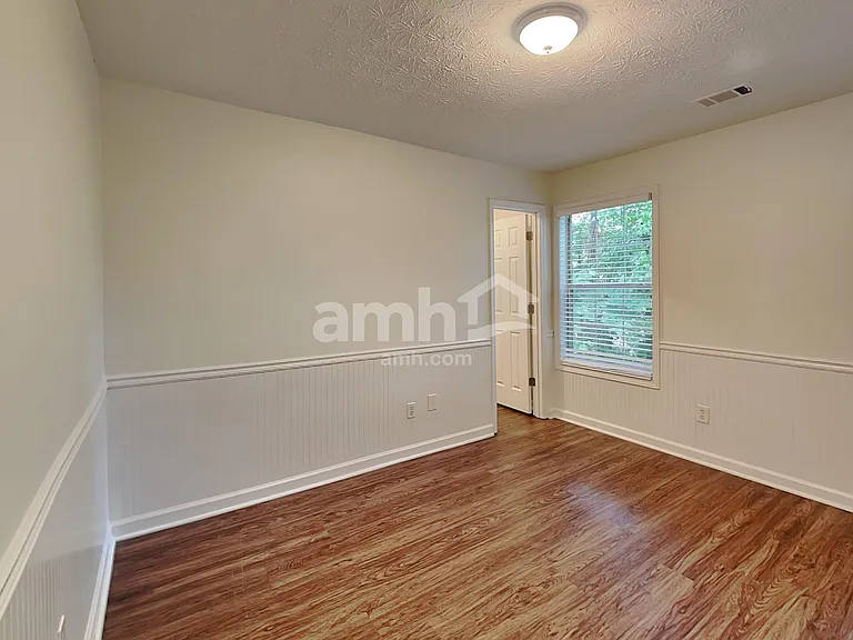 555 Fosters Mill Ln — Photo 16