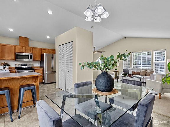 5th image of 19603 45th Drive NE